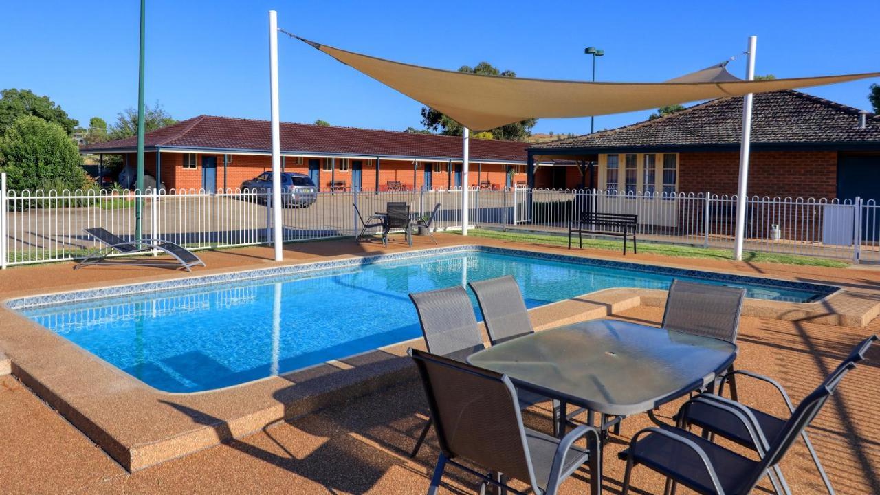 Bushman'S Motor Inn Parkes Extérieur photo