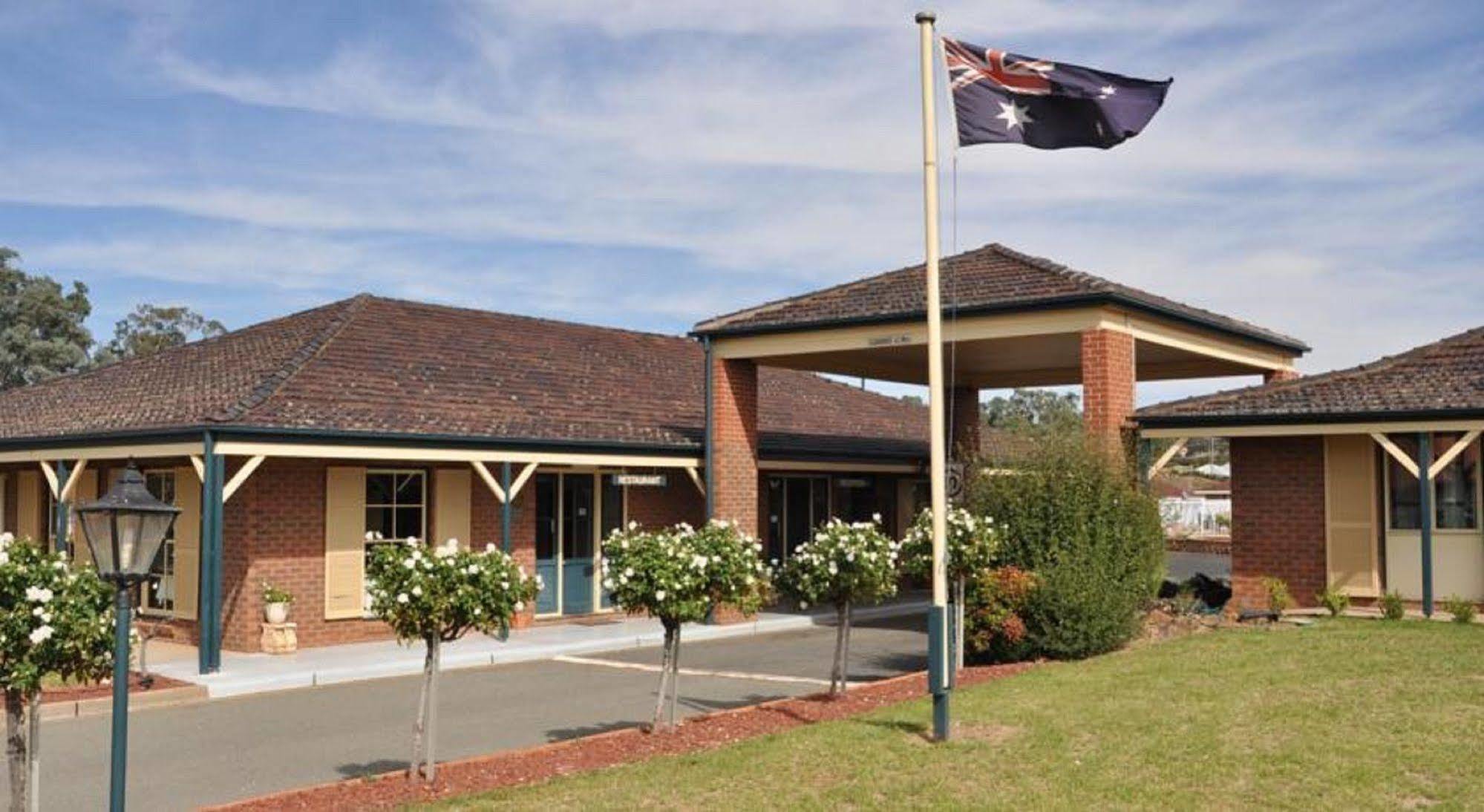 Bushman'S Motor Inn Parkes Extérieur photo