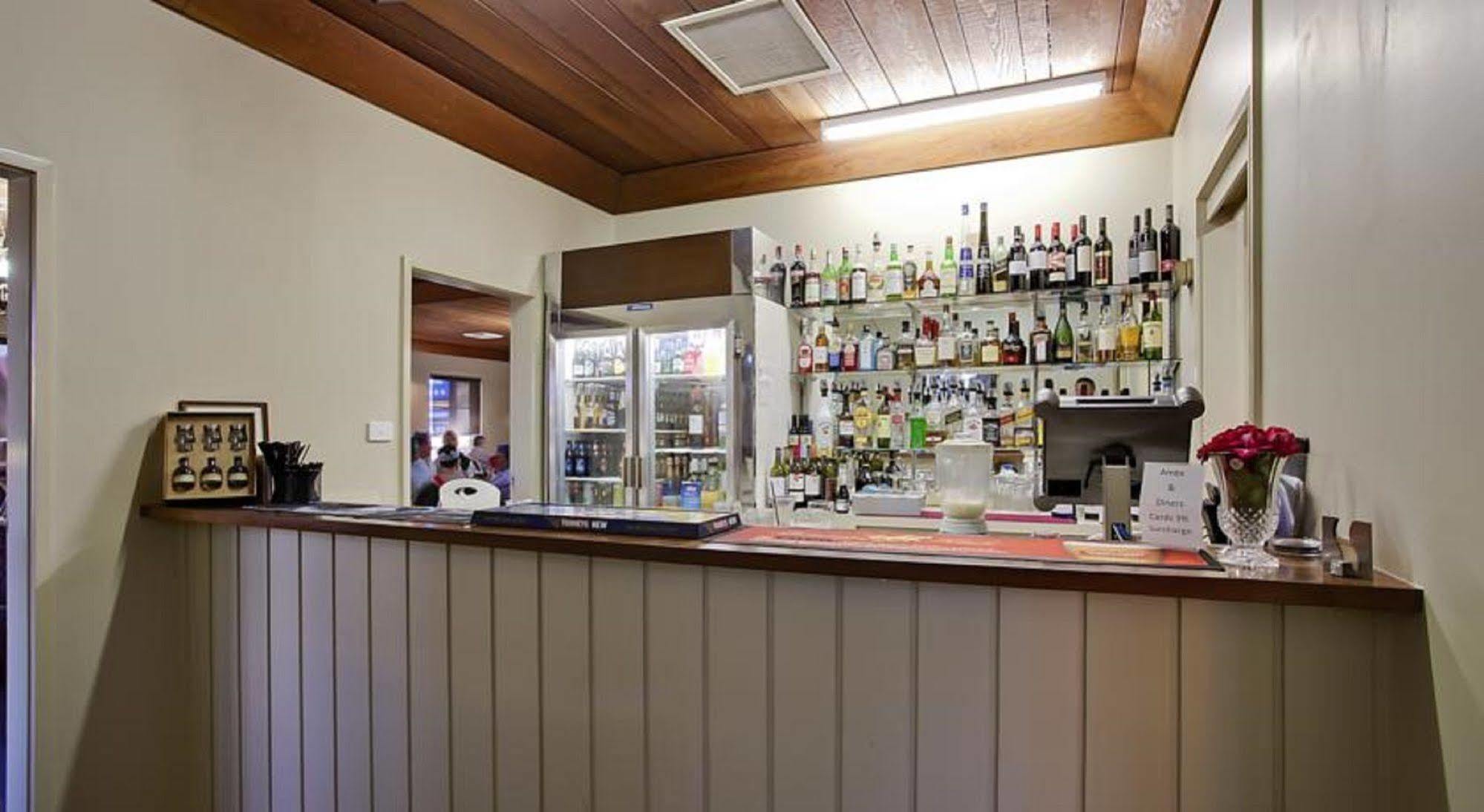 Bushman'S Motor Inn Parkes Extérieur photo